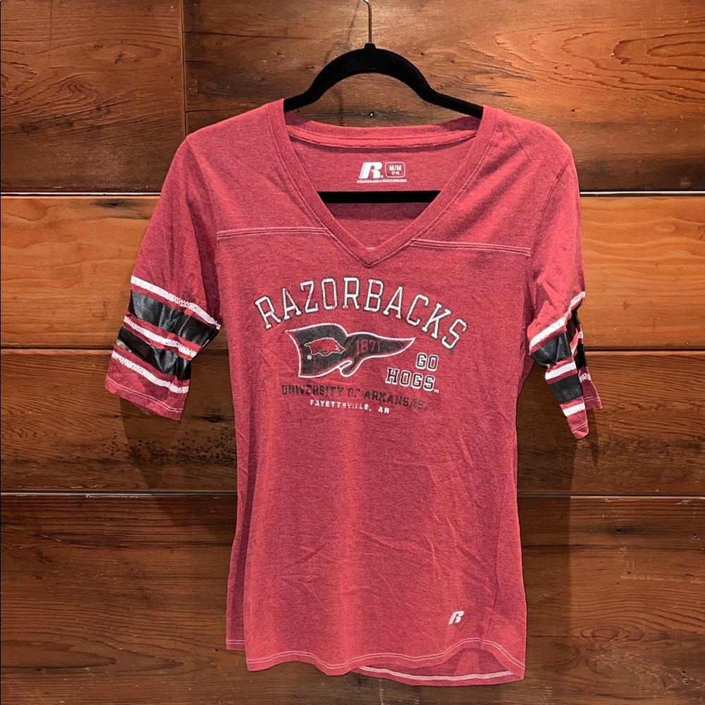 🔥‼️Russell Athletic Red Razorbacks V-Neck Tee‼️🔥